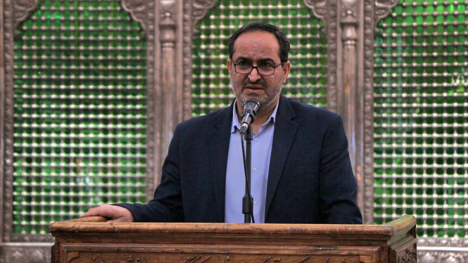 کارگر؛ سپر بی‌پایان ایران