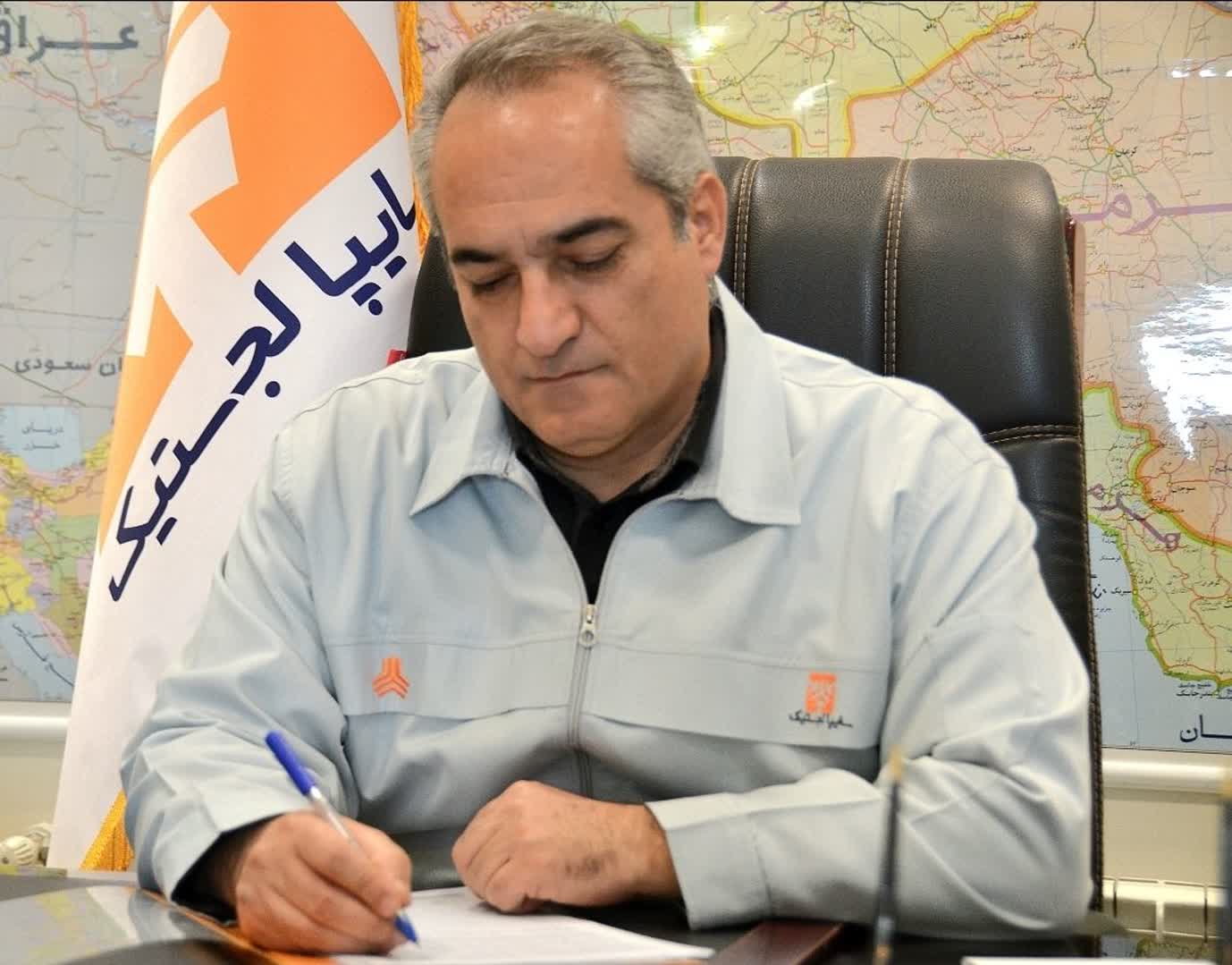 تداوم مسیرِ شهدا با عزمِ راسخ در نبردِ اقتصادی